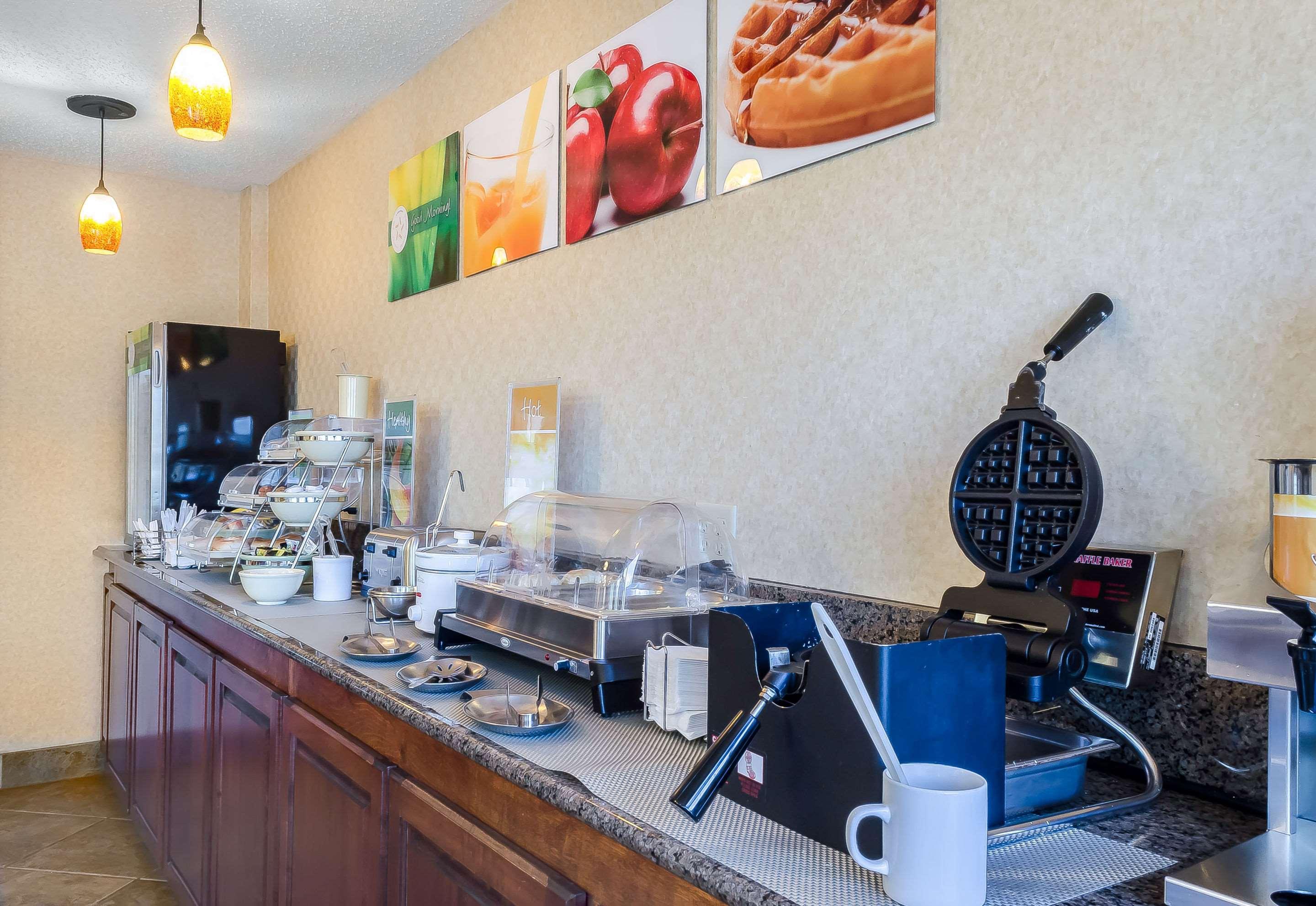 Quality Inn Растон Экстерьер фото