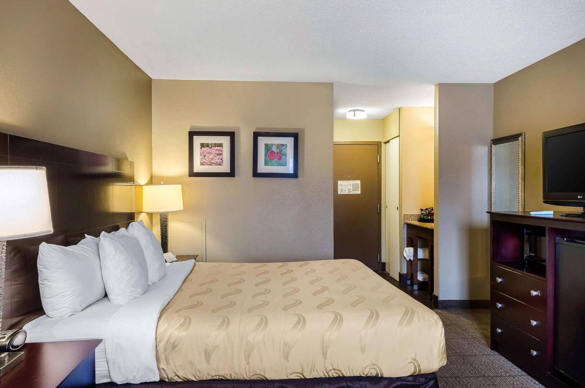 Quality Inn Растон Экстерьер фото